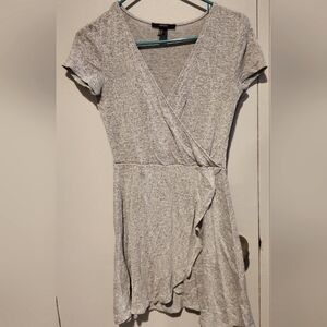 Forever21, short-sleeved Tulip faux wrap dress. Size M.